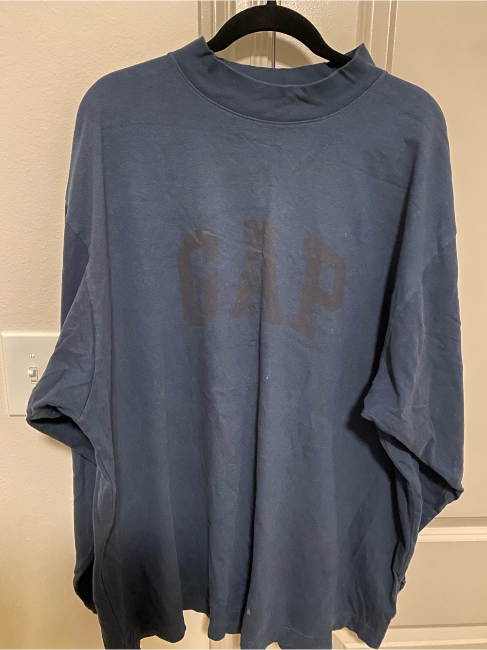 Yzy Gap long sleeve dove t shirt